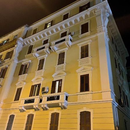 Hotel Blue & Grey Downtown Foggia Exterior foto